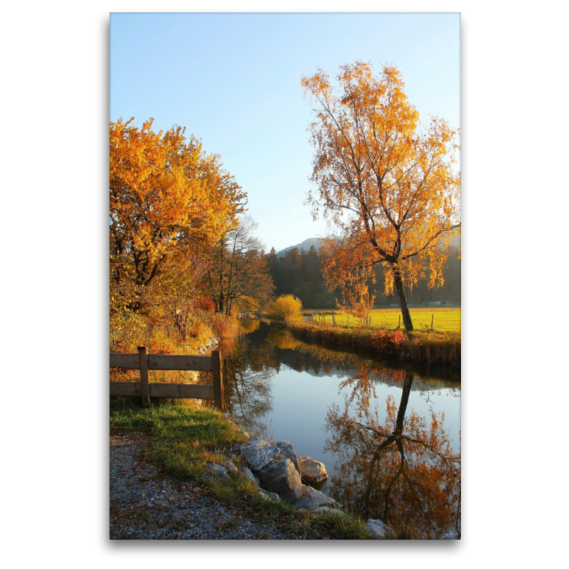 Herbstliche Stille am Fluss