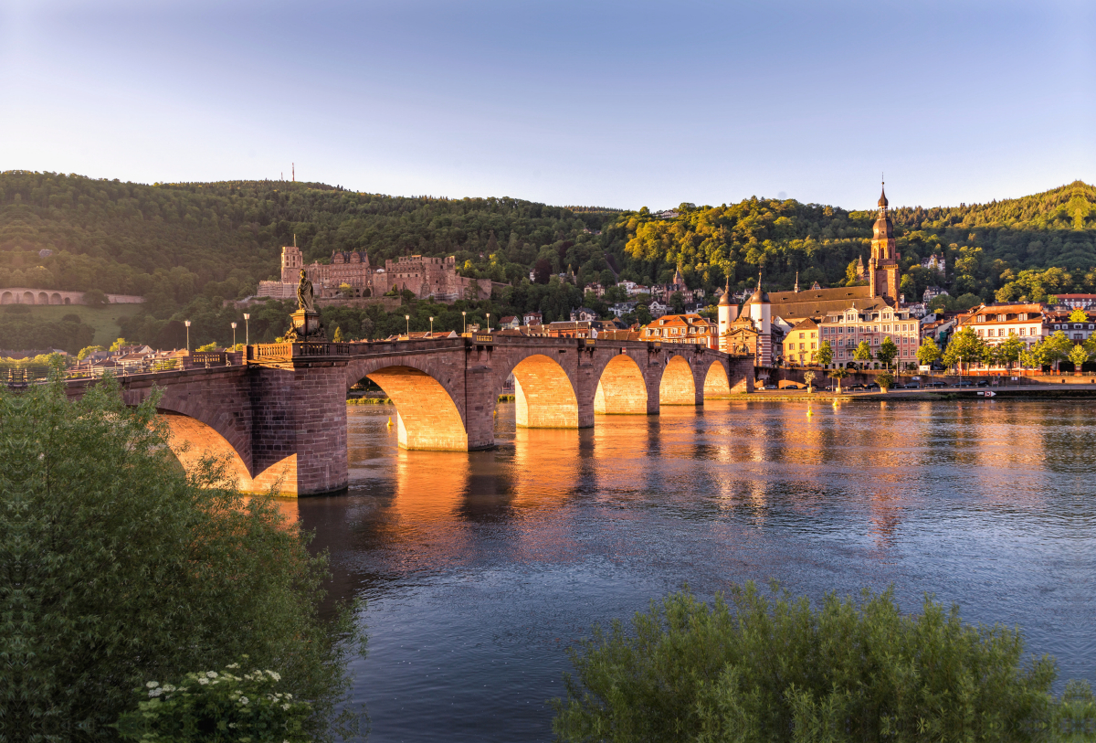 Alte Brücke Heidelberg in der Morgensonne