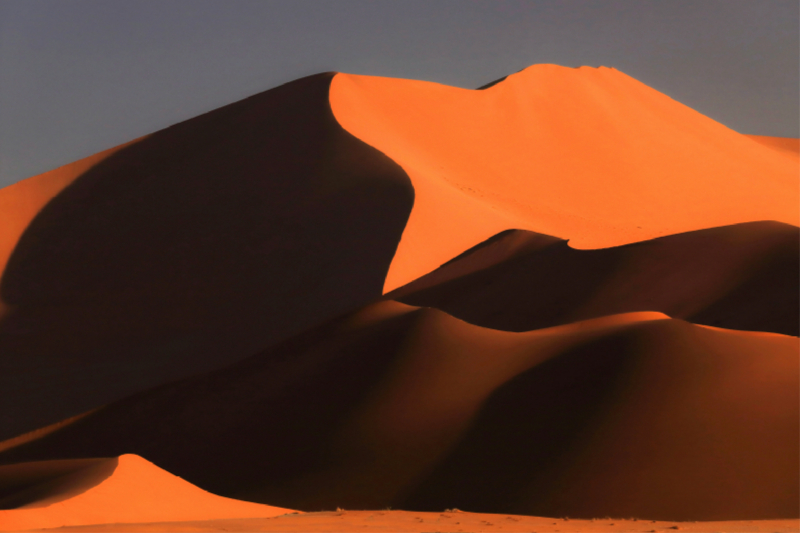 Ein Motiv aus dem Kalender Licht und Schatten - Kunstwerke aus Sand in der Namib