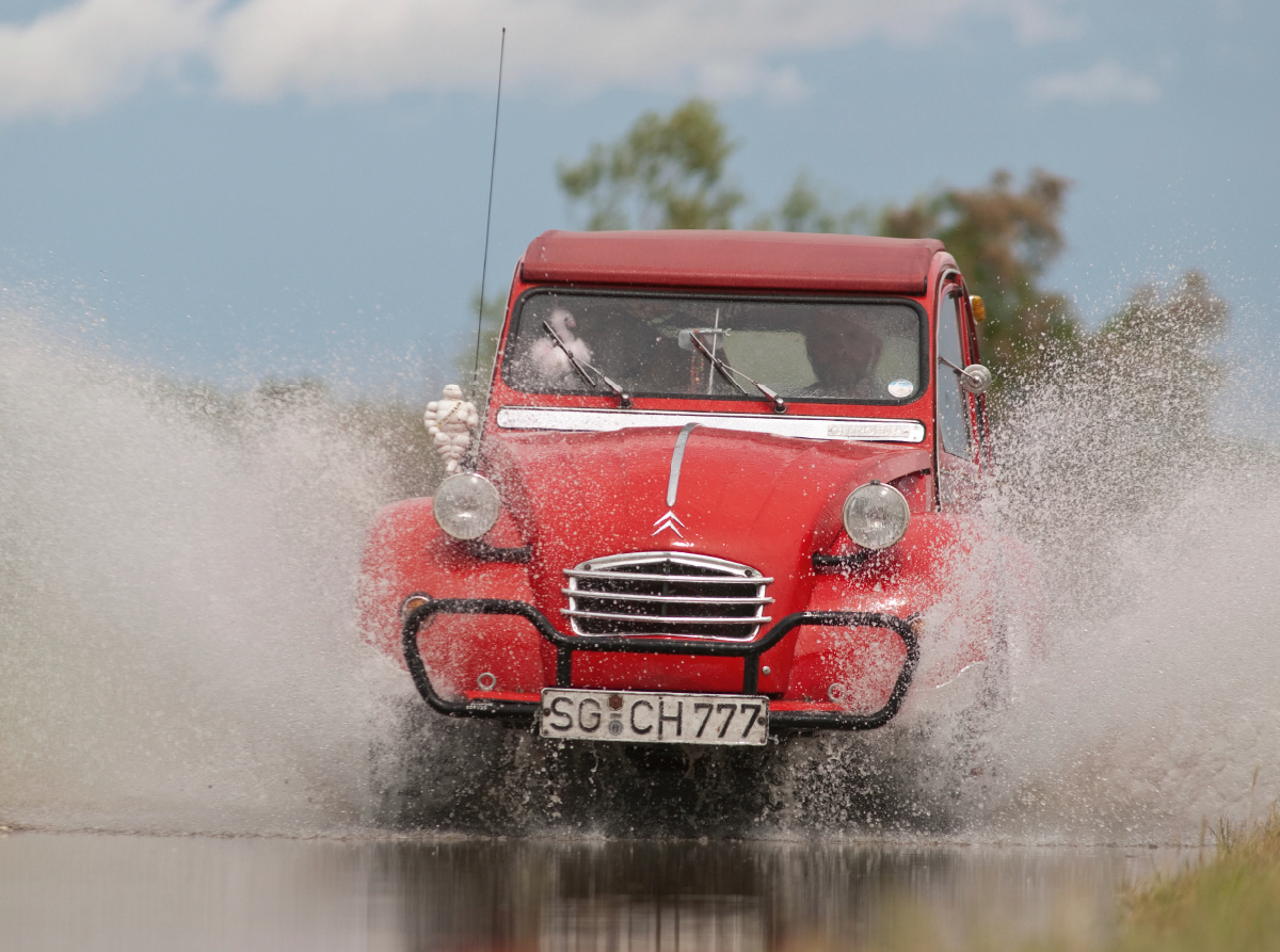 Citroën 2CV - Ente rot