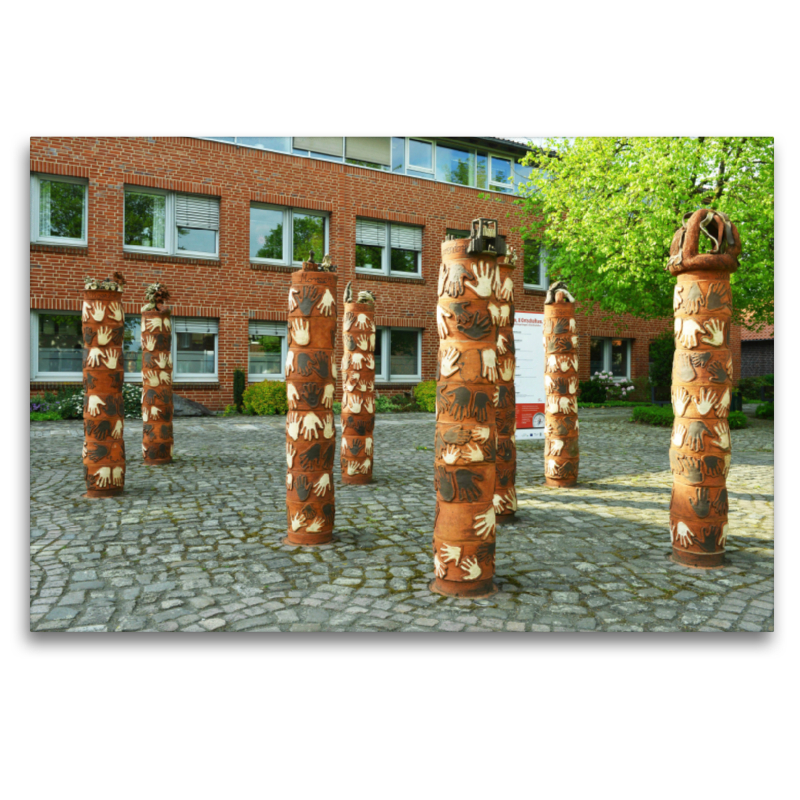 Skulptur vor dem Rathaus Twistringen