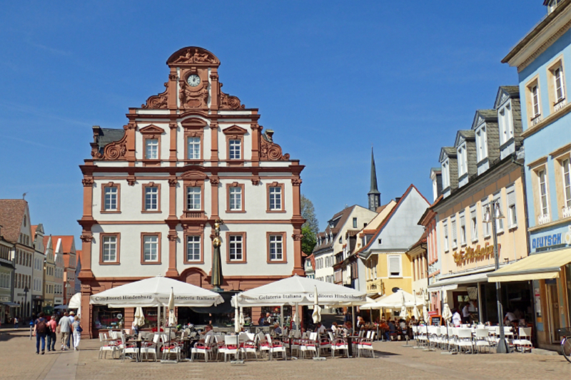 Am Kornmarkt in Speyer am Rhein