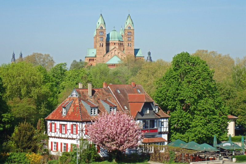 Blick auf den Kaiserdom in Speyer am Rhein