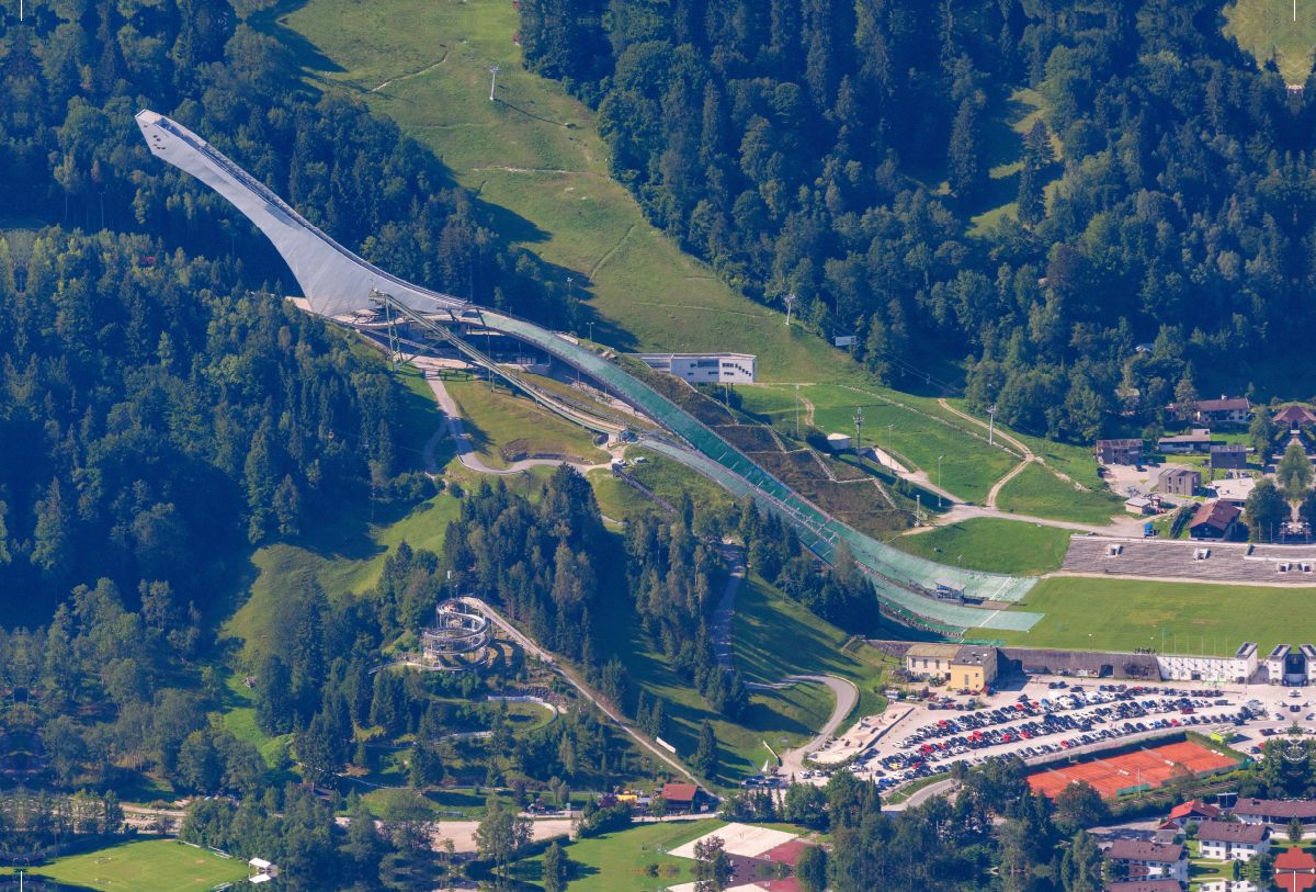 Garmisch-Partenkirchen - große Olympiaschanze am Gudiberg