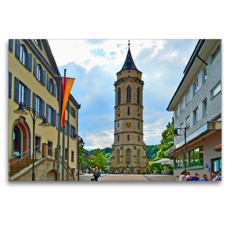 Stadtkirche, links flankiert vom Rathaus