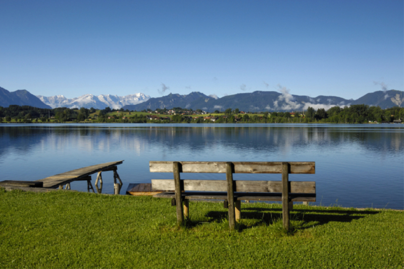 Riegsee mit Blick auf das Wettersteingebirge mit der Zugspitze