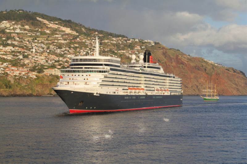 Queen Victoria beim Einlaufen in Funchal