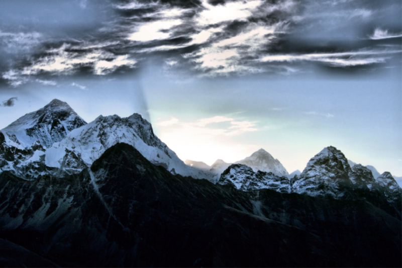 Sonnenaufgang auf dem Gokyo Ri (5357m)