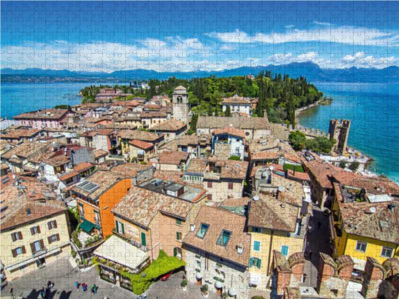 Blick auf Sirmione und den südlichen Gardasee