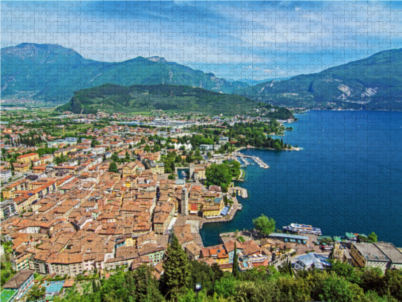 Aussicht von der Bastione über Riva del Garda und den See