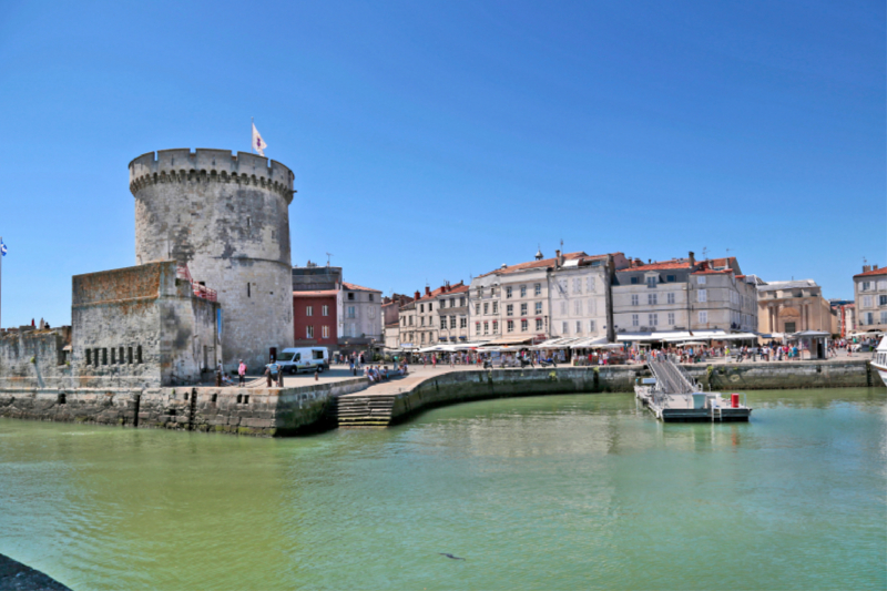 Ein Motiv aus dem Kalender Ein Sommer in La Rochelle vom Frankfurter Taxifahrer Petrus Bodenstaff