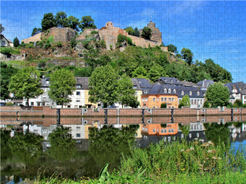 Blick auf die Burgruine Saarburg