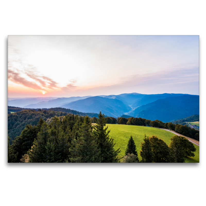 Sonnenaufgang am Schauinsland im Hochschwarzwald