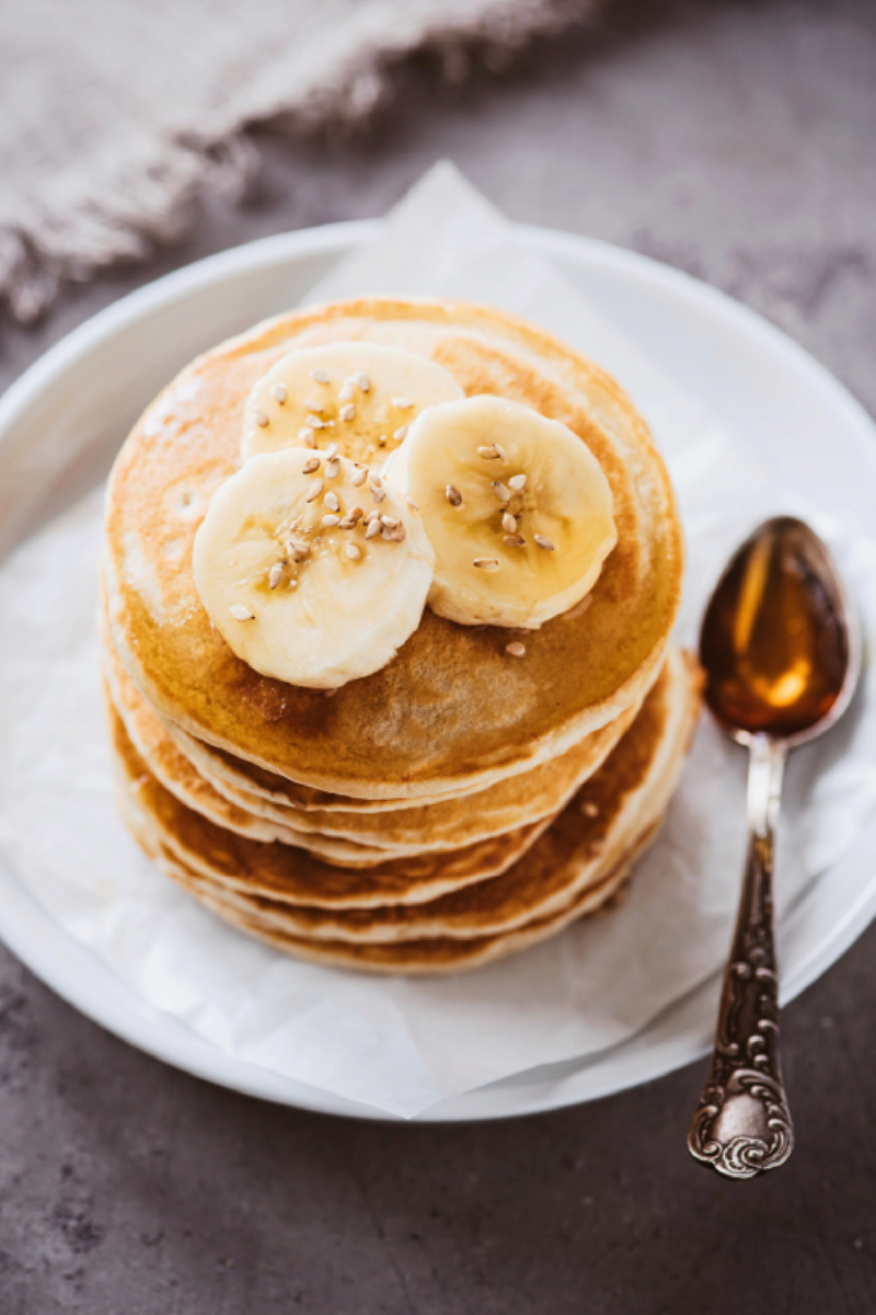 Vegane Pancakes mit Bananen