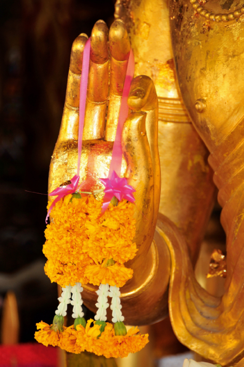 Goldene Hand Buddhas