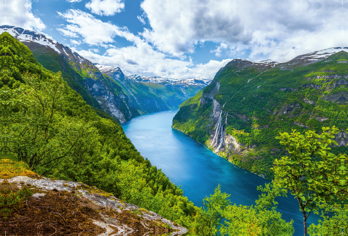 Wasserfall 'Sieben Schwestern' und der Geirangerfjord