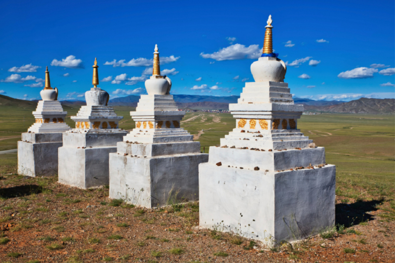 Stupas in der Steppe