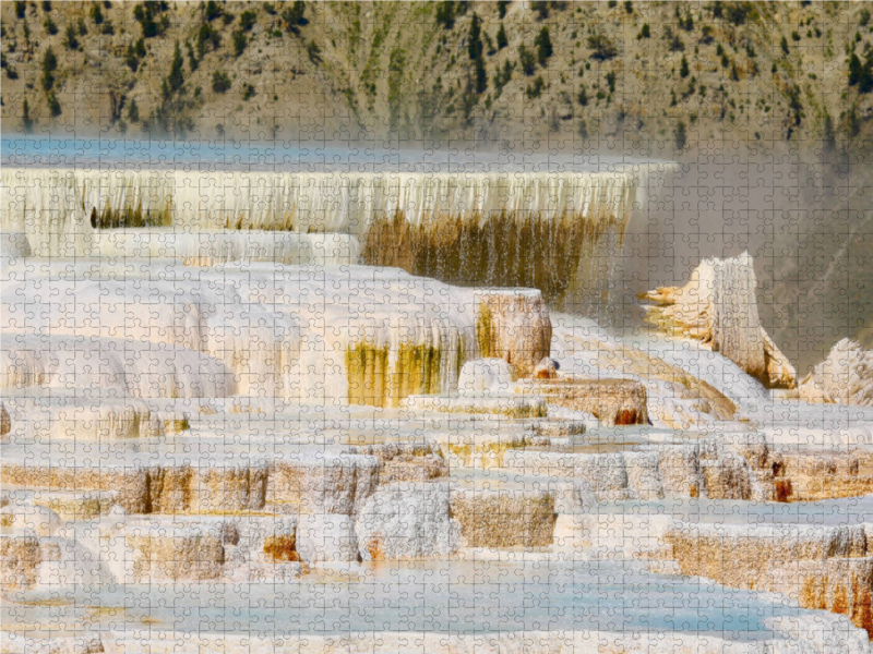 Die Terrassen von Mammoth Hot Springs.