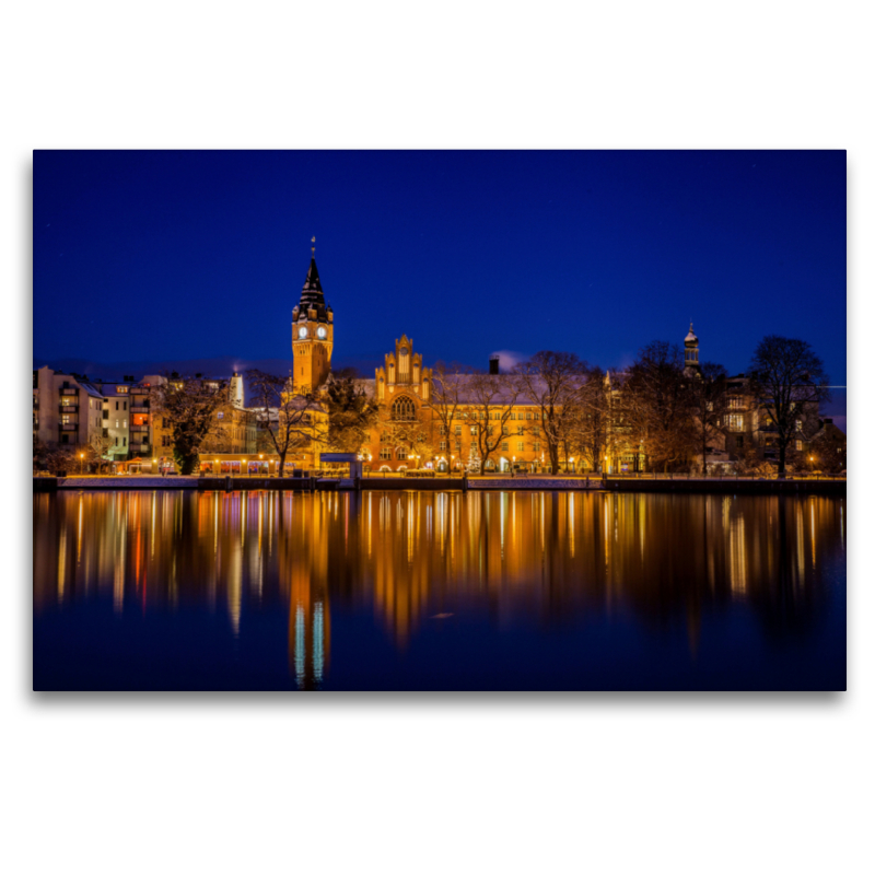 Die Promenade mit dem Luisenhain am Abend