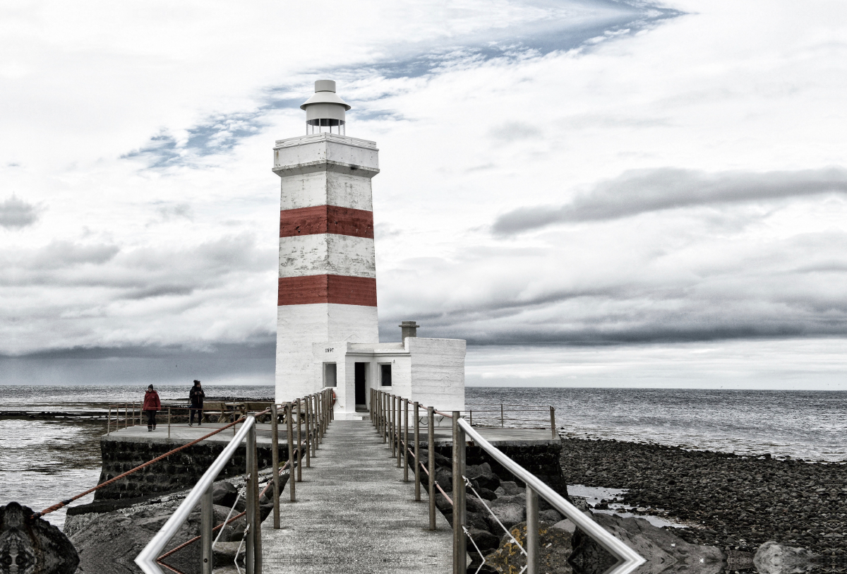 Der alte und wunderschöne Leuchtturm von Gardur auf Island