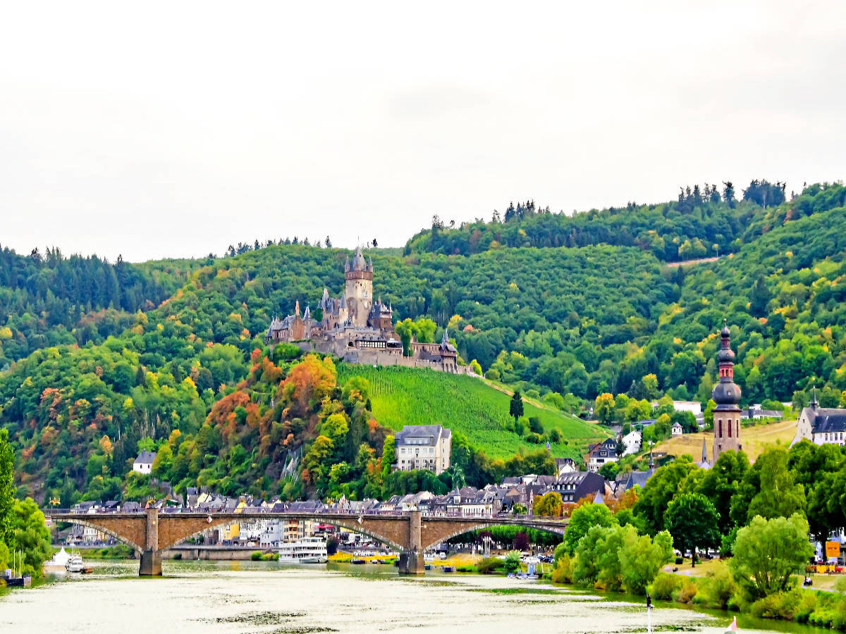 Panoramablick auf die Reichsburg