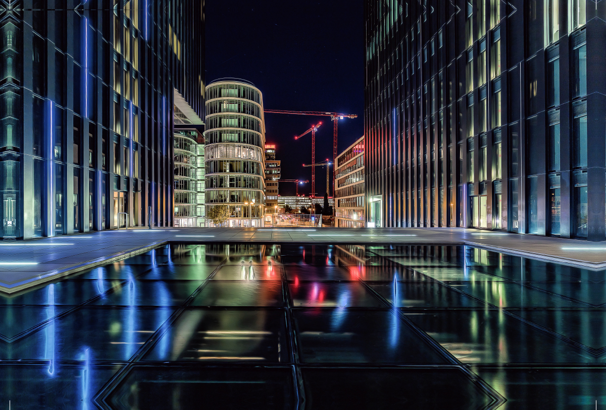 Düsseldorfer Hyatt bei Nacht