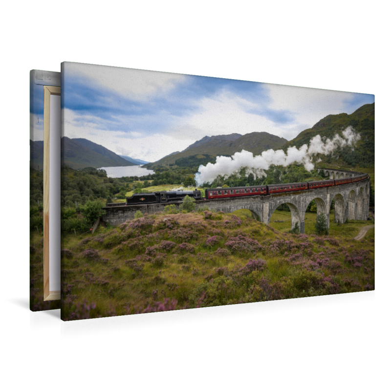 The Jacobite befährt den Glenfinnan-Viadukt