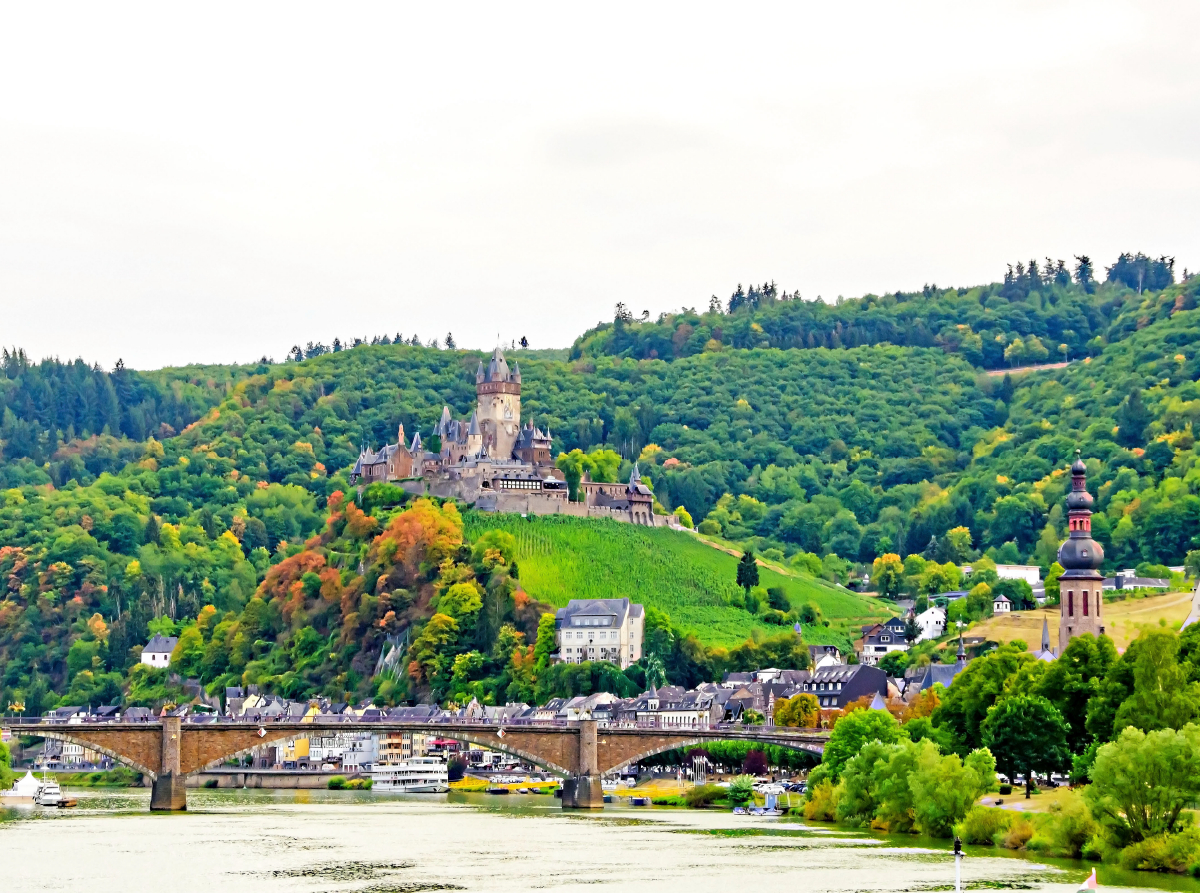 Panoramablick auf die Reichsburg