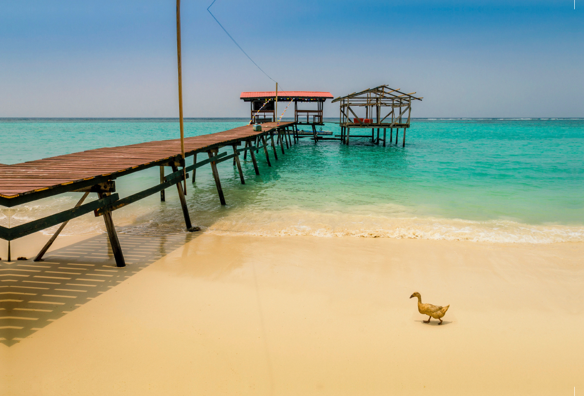 Mantanani Island - Strandspaziergang