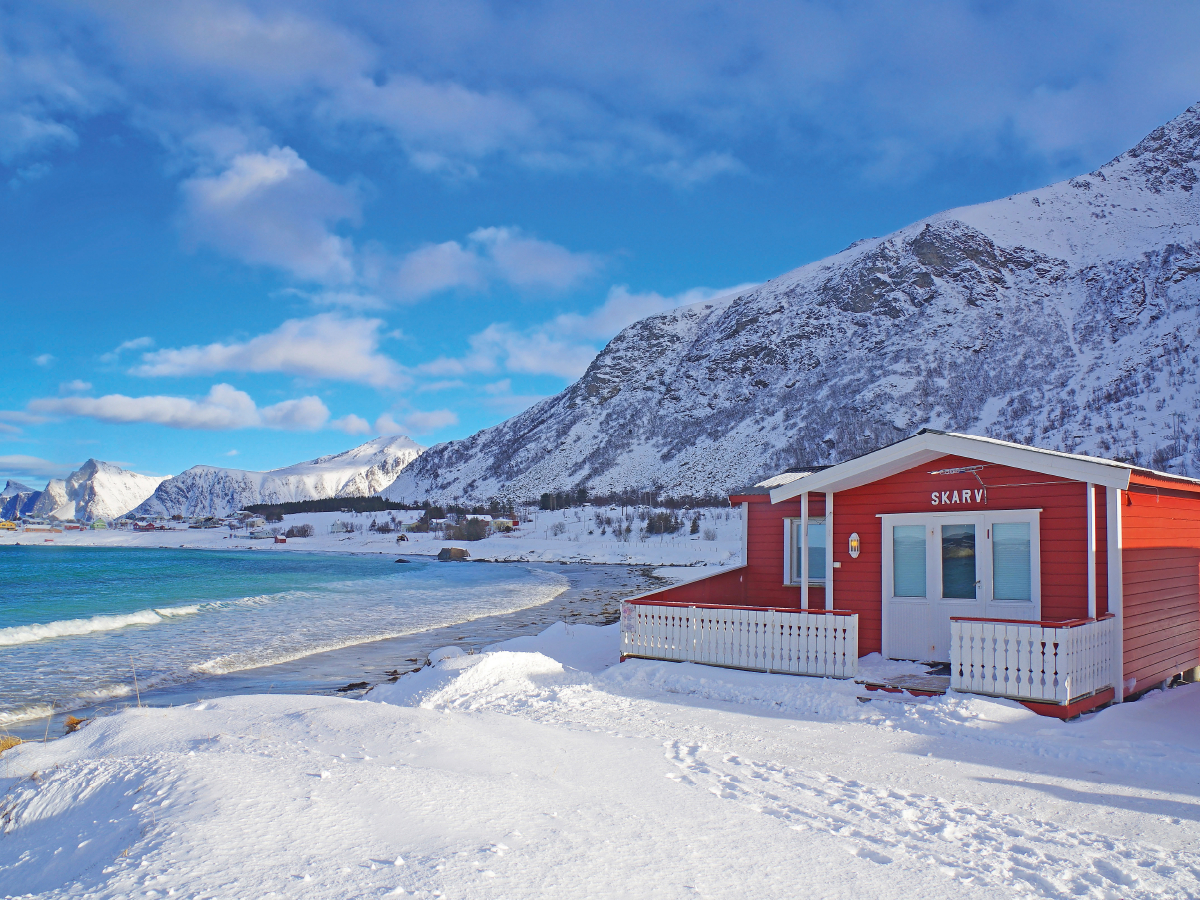 Einsame Hütte im Nordland