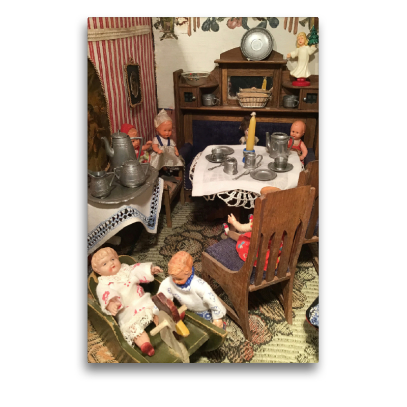 Kinderspiel im Esszimmer