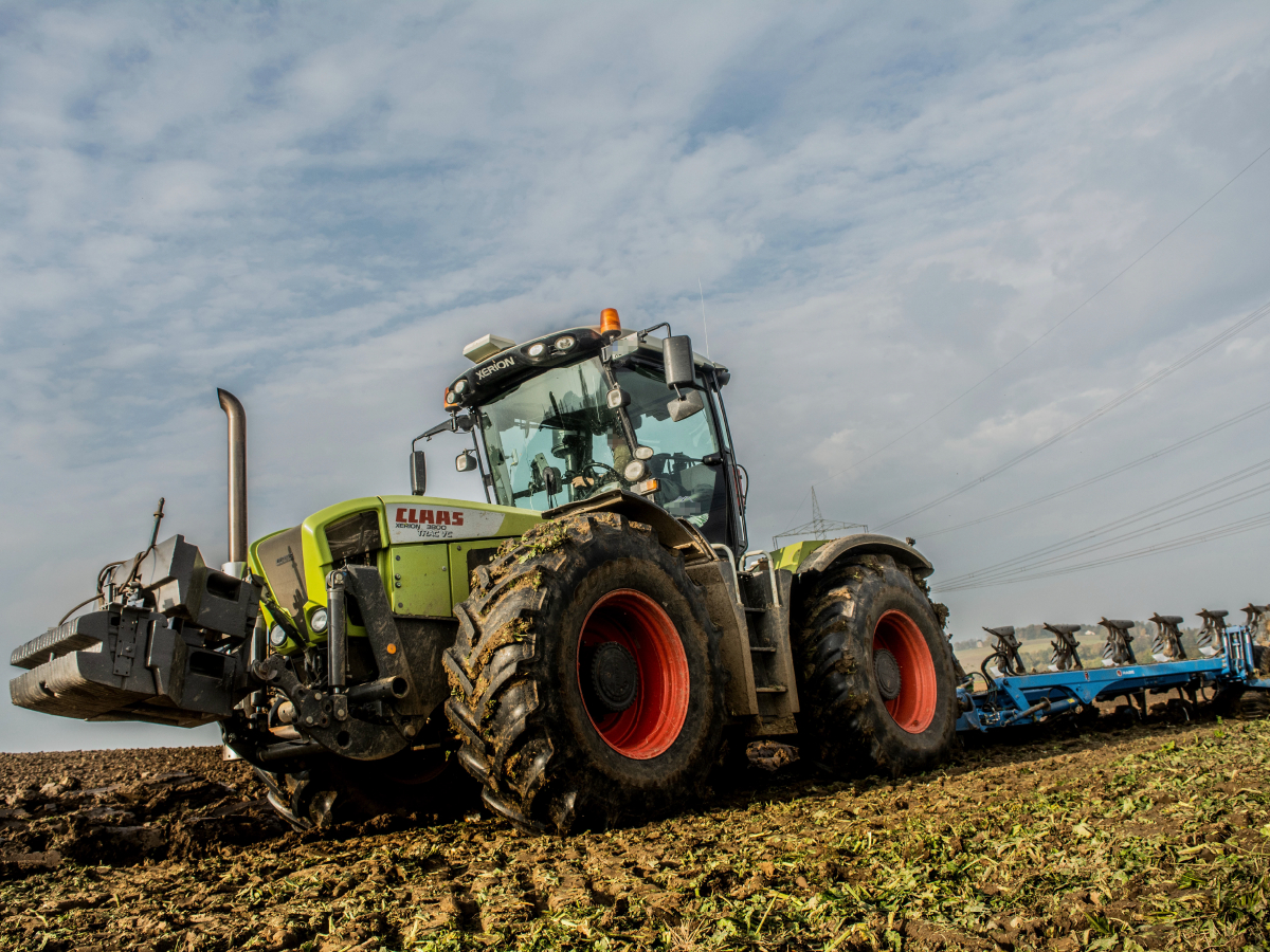 Ein Motiv aus dem Kalender Landwirtschaft- Hightech im Feld