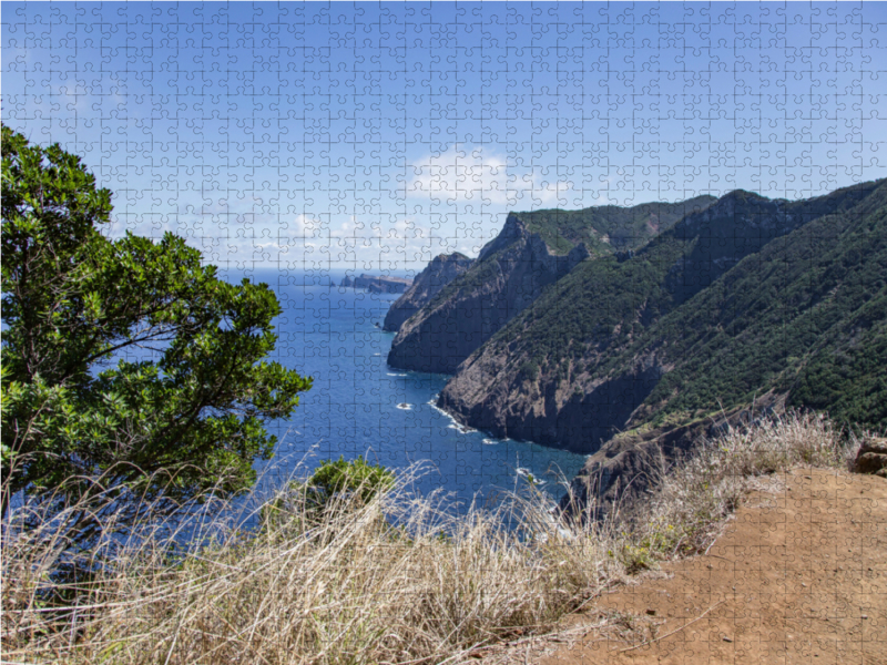 Blick vom Steilküstenpfad am Boca do Risco auf Madeira