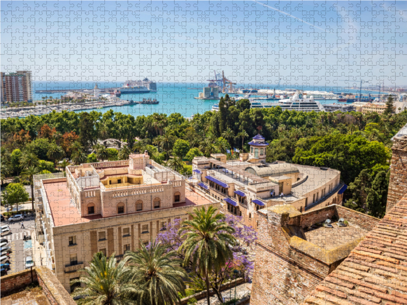 Ausblick auf den Hafen von der Festung Alcazaba