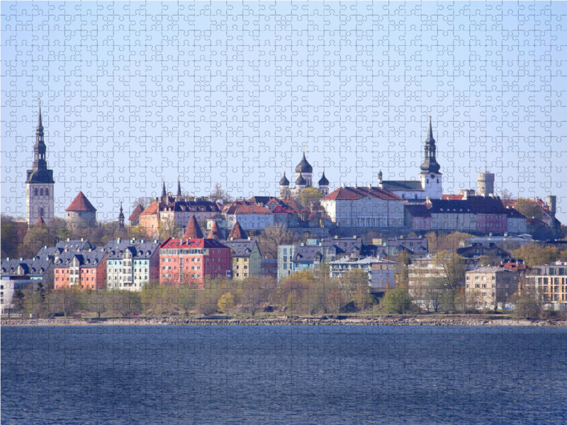 Tallinn: Stadtpanorama mit Domberg