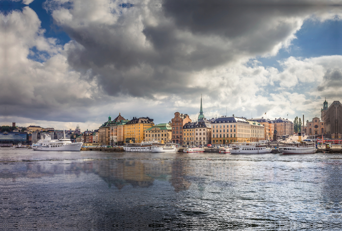 Blick von Skeppsholmen auf die Altstadt Gamla Stan in Stockholm