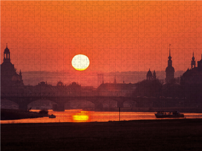 Sonnenuntergang über der Altstadt Dresden