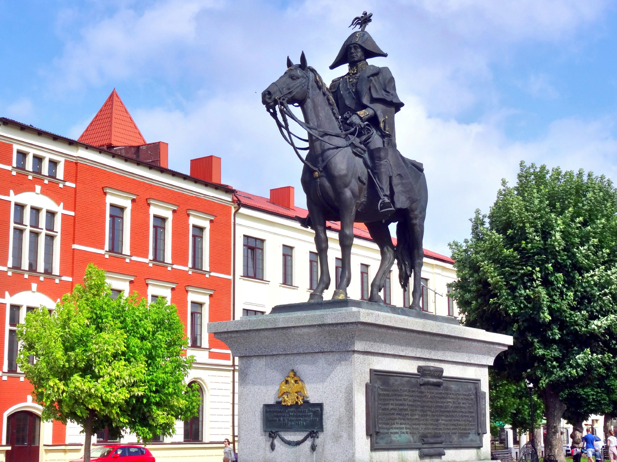 Denkmal des russischen Feldherren Fürst Michail Barclay de Tolly in Insterburg/Tschernjachowsk