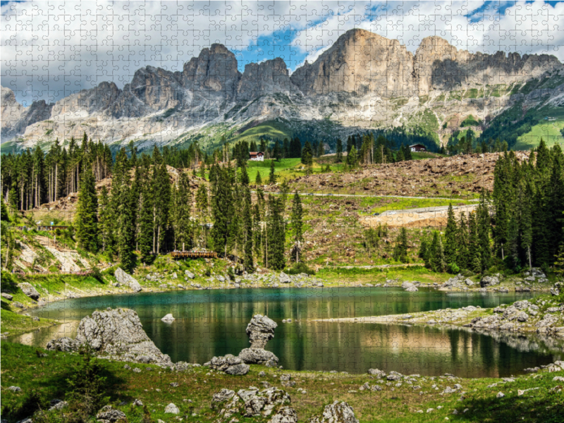 Karersee mit Rosengartengruppe in den Dolomiten