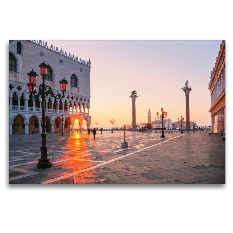 Markusplatz in Venedig bei Sonnenaufgang