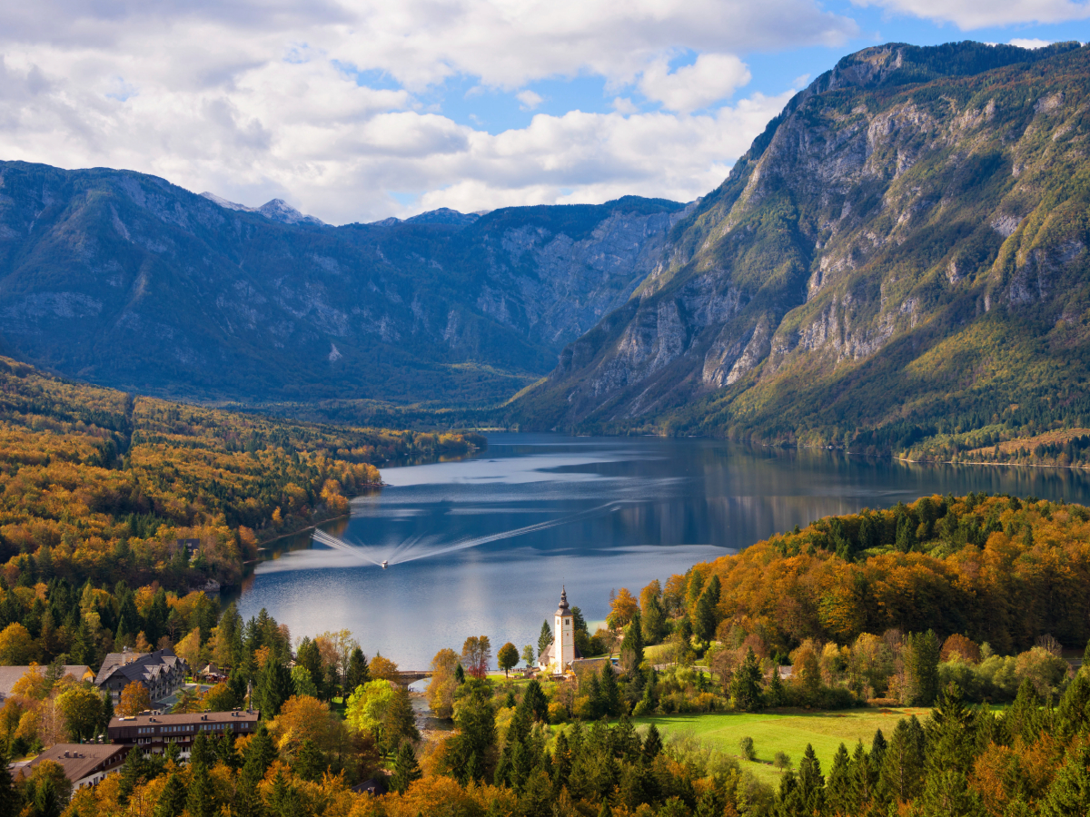 See Bohinj Landschaft im Herbst