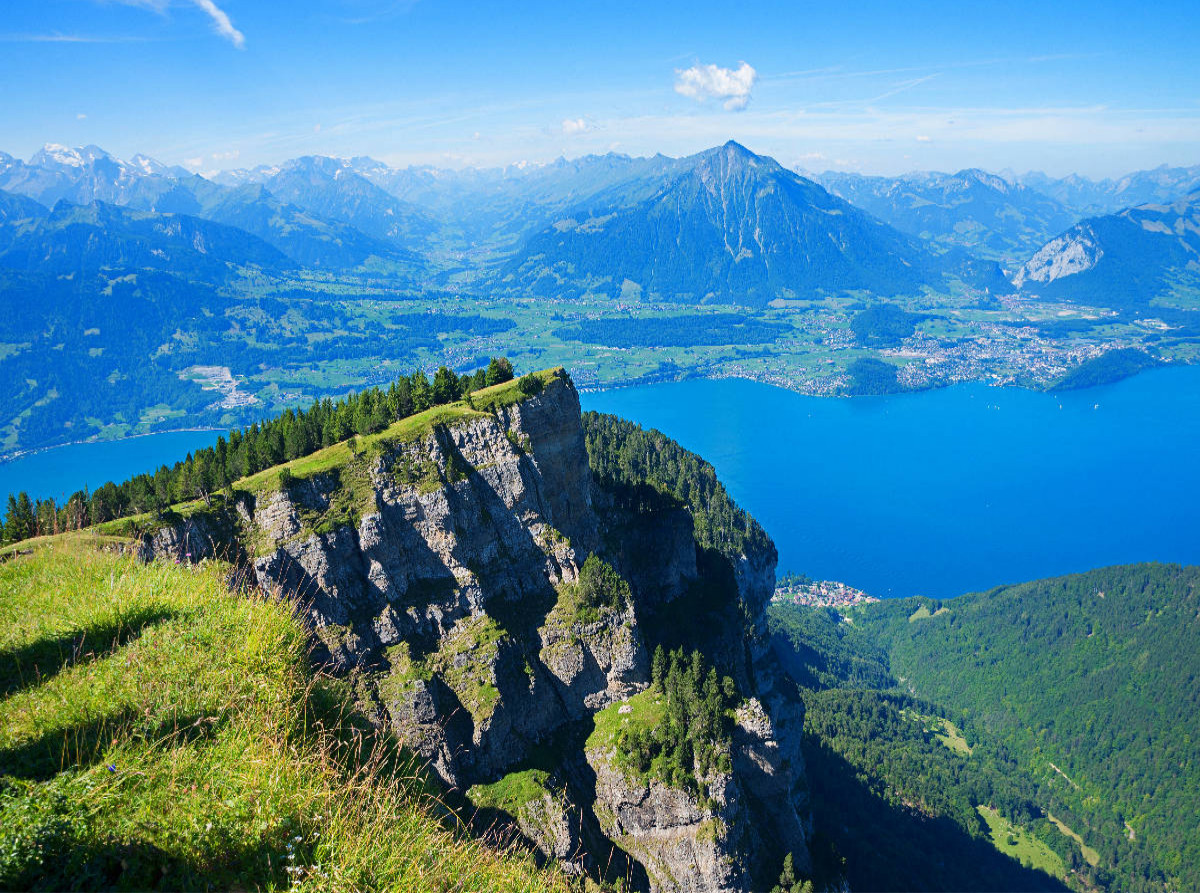 Blick vom Niederhorn auf den Thunersee