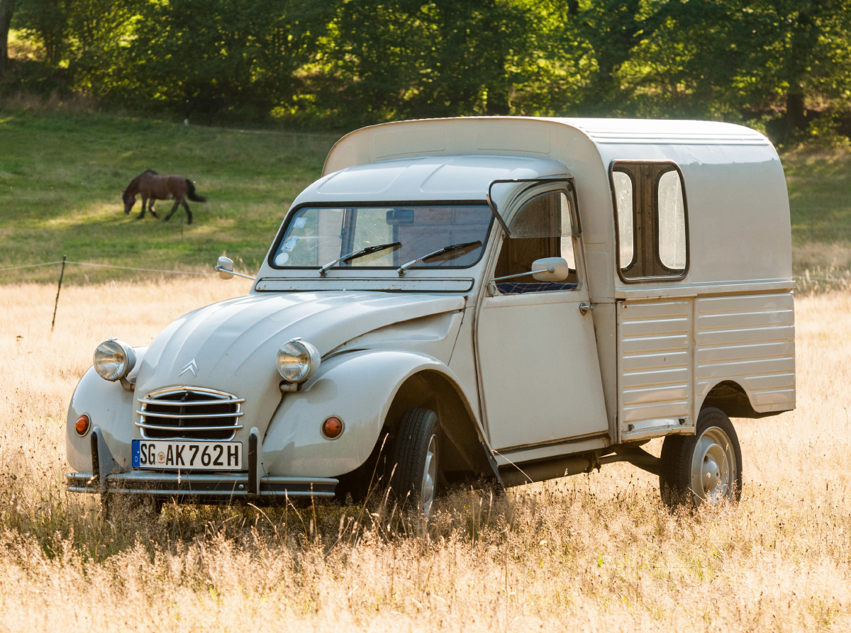 Kastenente 2CV AK 400