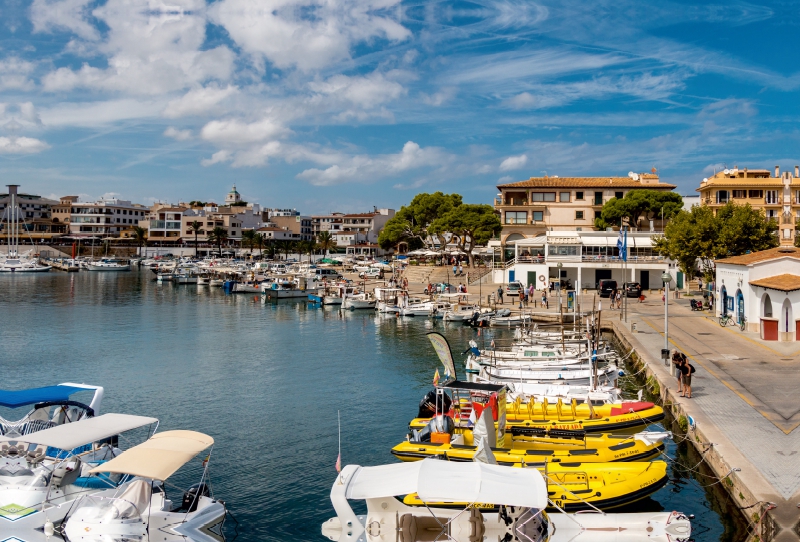 Hafen von Cala Rajada im Osten von Mallorca