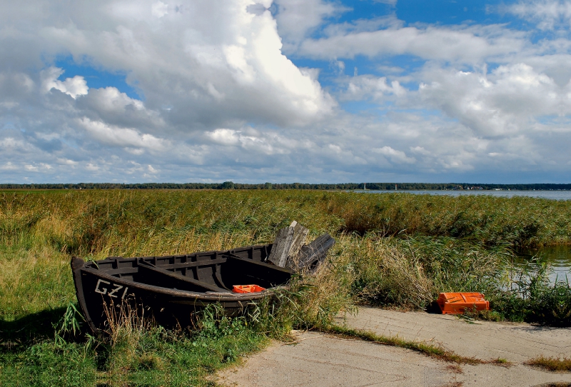 Sonne und Wolken am Bodden auf Rügen