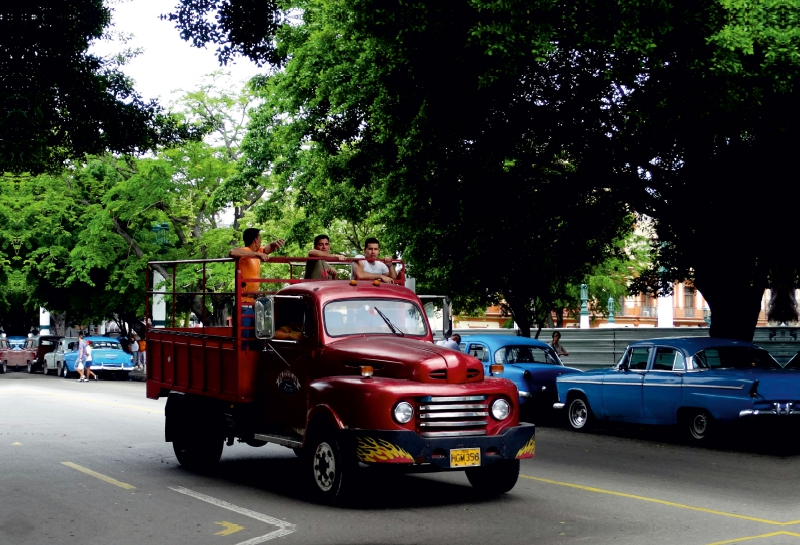 FORD-Truck in Havanna - Ein Motiv aus dem Kalender 'US TRUCKS IN CUBA'