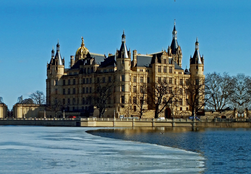 Eiszeit am Schweriner Schloss