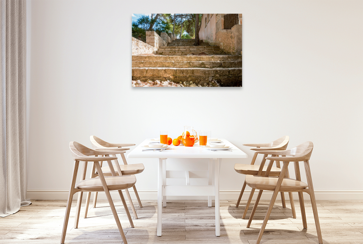 Steintreppe in Cala Rajada im Osten von Mallorca