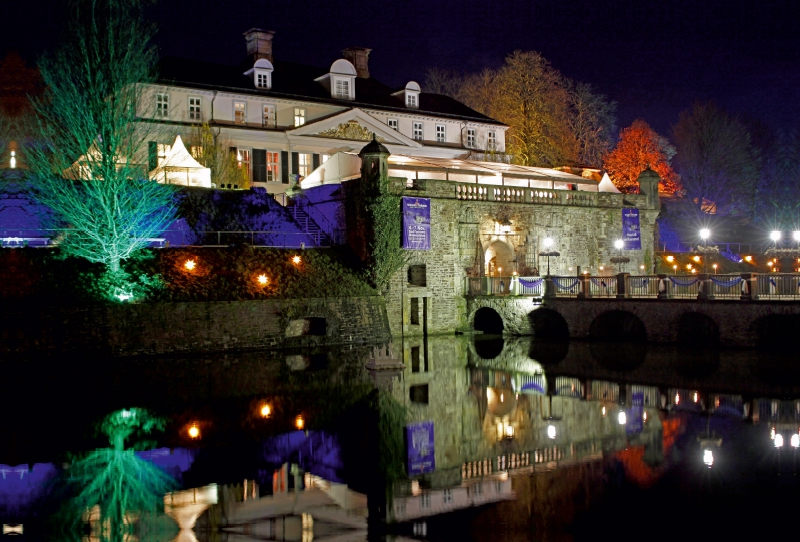 Schloss Bad Pyrmont bei Nacht