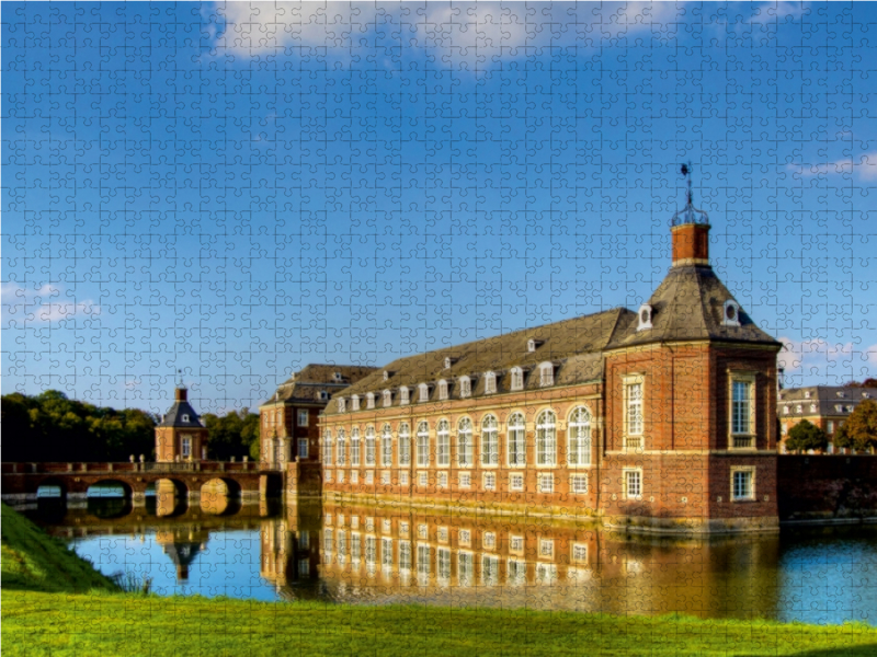 Schloss Nordkirchen, das Reithaus, im Hintergrund der Dienstflügel